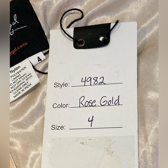 NWT Mac Duggal 4982 Rose Gold Embellished One Shoulder Gown w Sequin Belt - Sz 4 - Picture 11 of 13